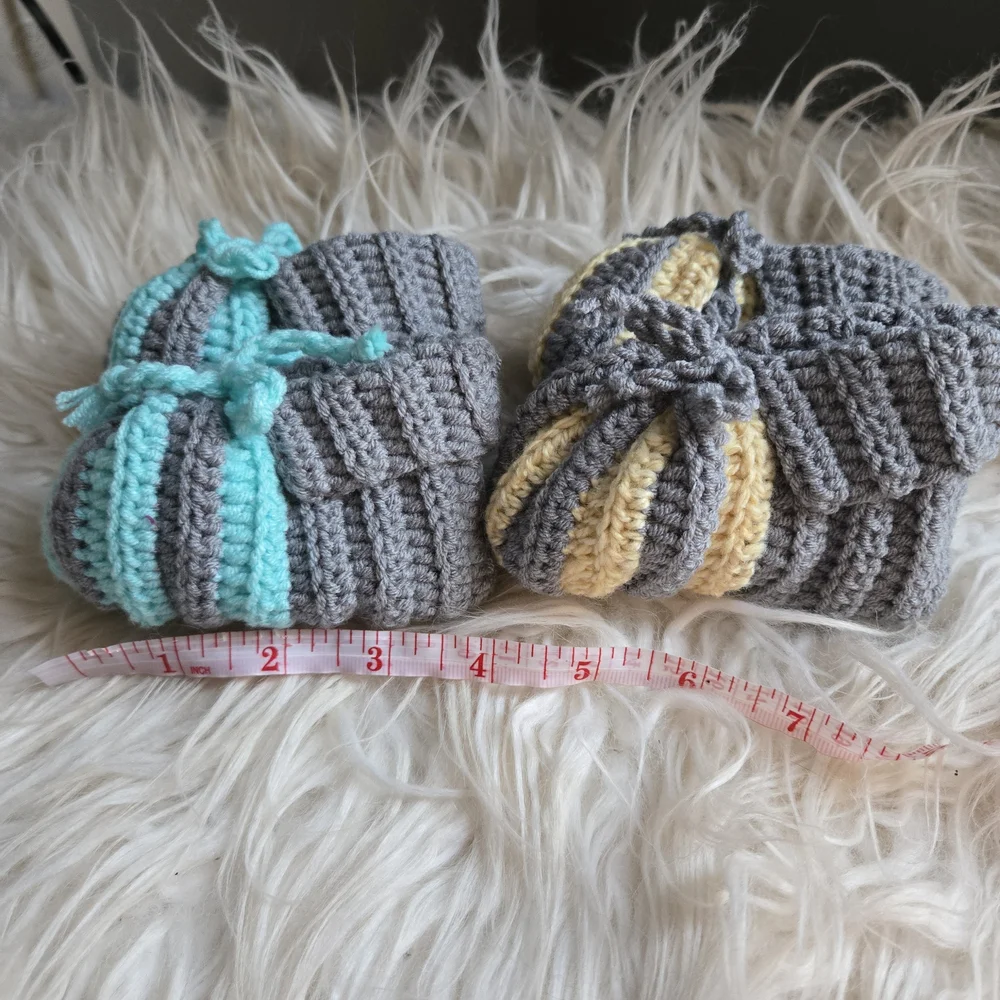 Cozy Gray and Yellow/Blue Hademade Knitted Baby Booties